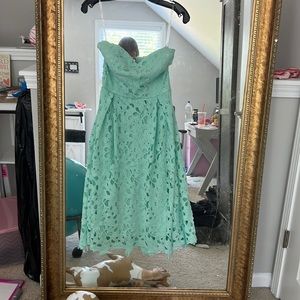 Alya dress size small nwot